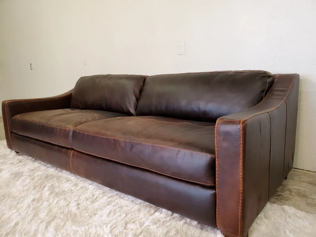 Lindenburg leather sofa.webp